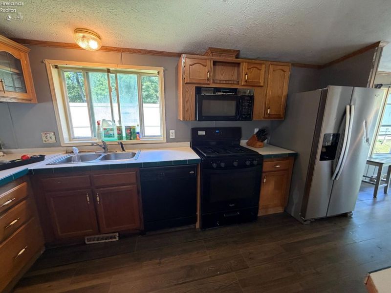 520 Milan Ave, Unit 28, Norwalk, OH 44857 Photo 2