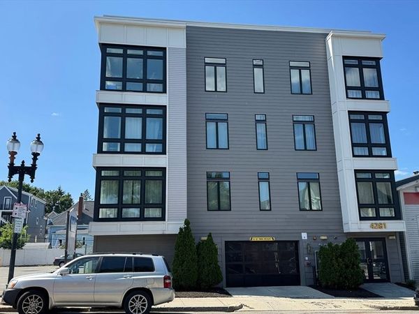 4281 Washington St, Unit 4C, Boston, MA 02131