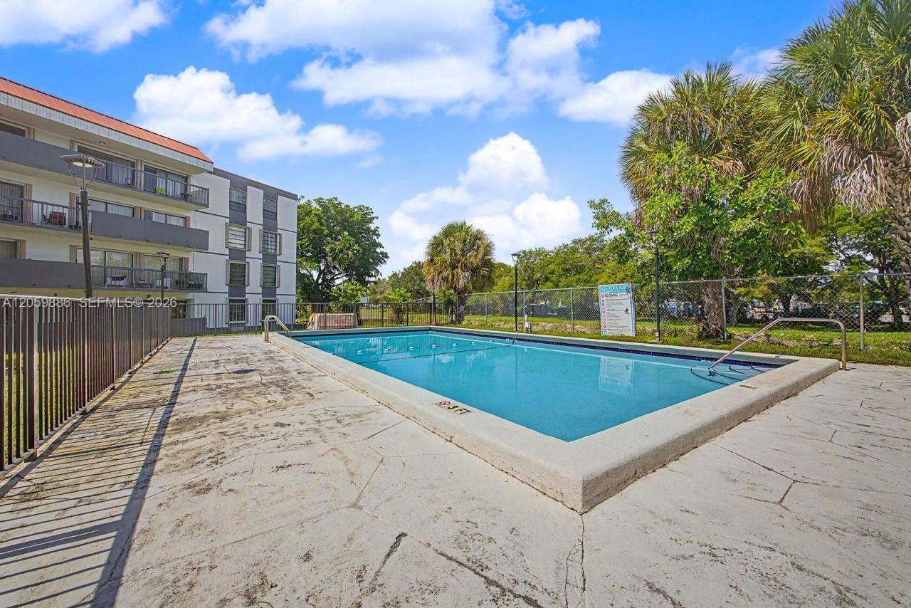5700 SW 127th Ave , Unit 1305, Miami, FL 33183 Photo