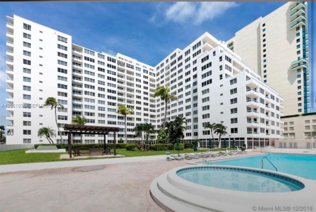 5005 Collins Ave, Unit 518, Miami Beach, FL 33140 Photo