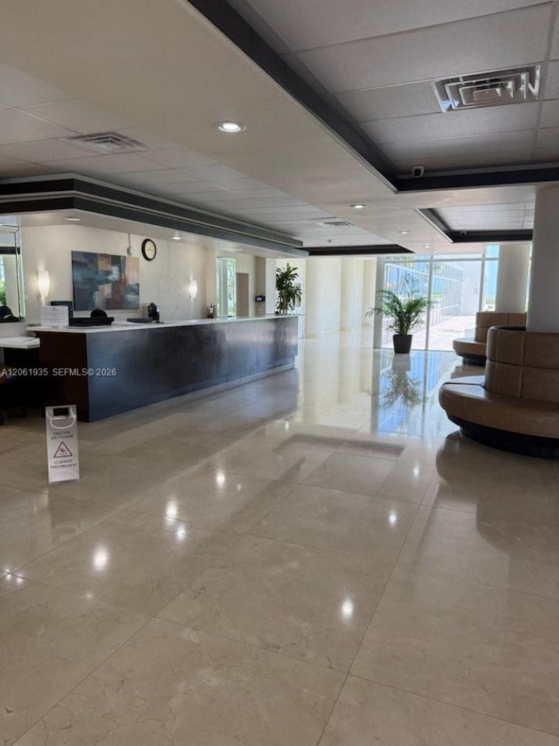5005 Collins Ave, Unit 518, Miami Beach, FL 33140 Photo