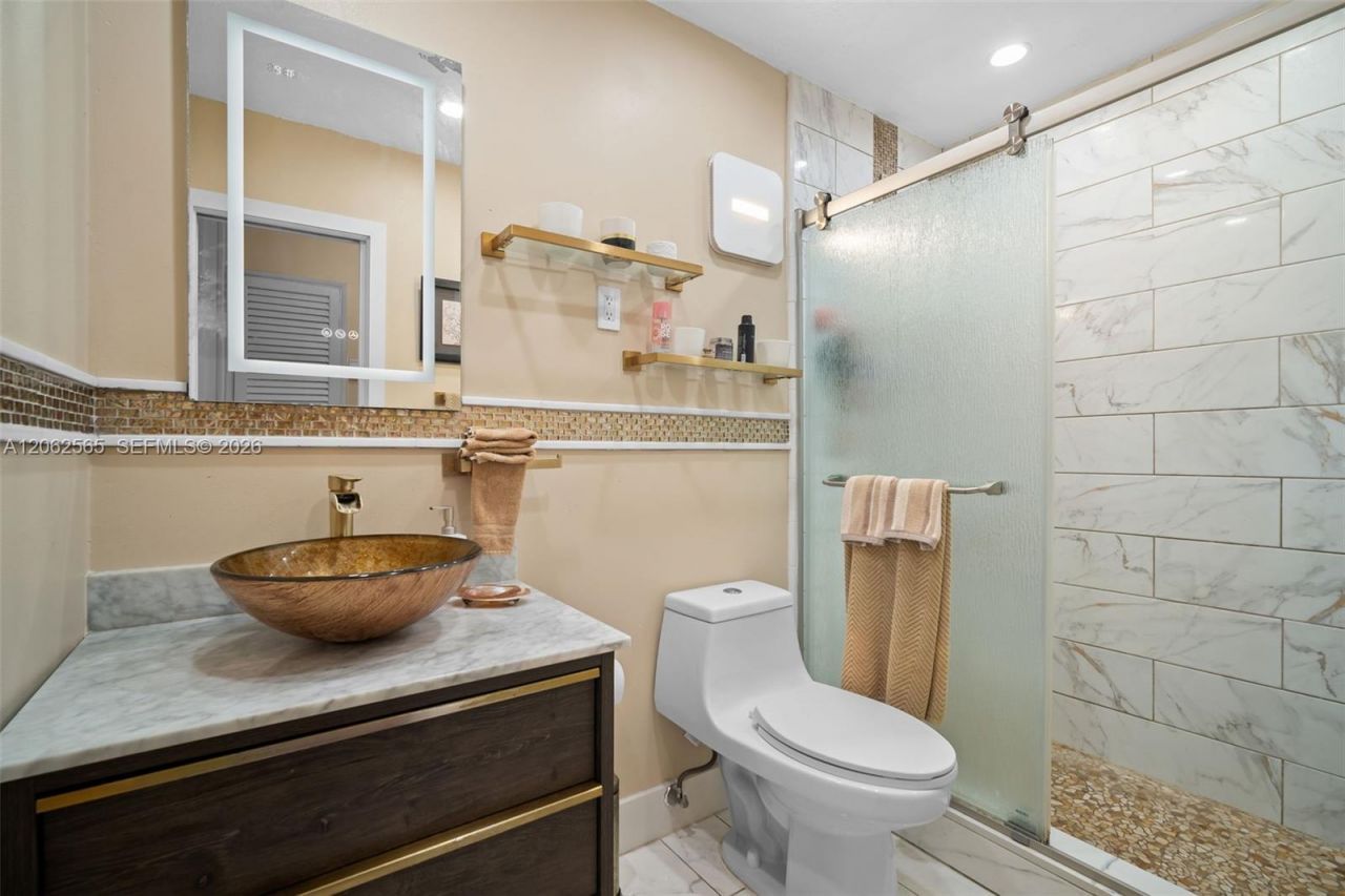 12330 SW 39th Ter , Miami, FL 33175 Photo