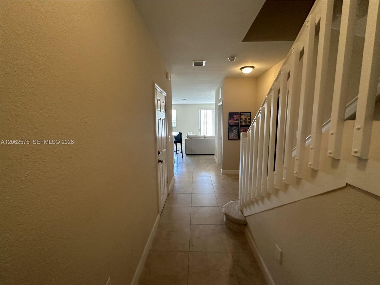 1015 NE 208th St , Miami, FL 33179 Photo