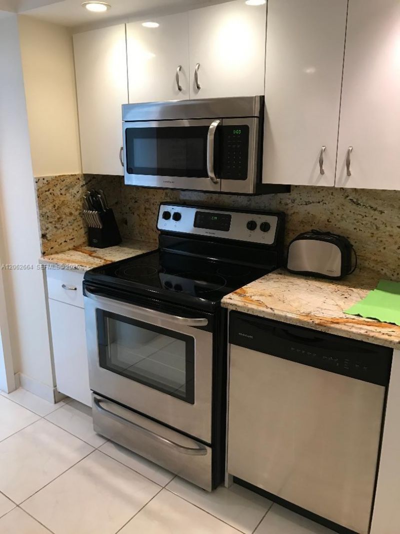 2030 S Ocean Dr , Unit 2223, Hallandale Beach, FL 33009 Photo