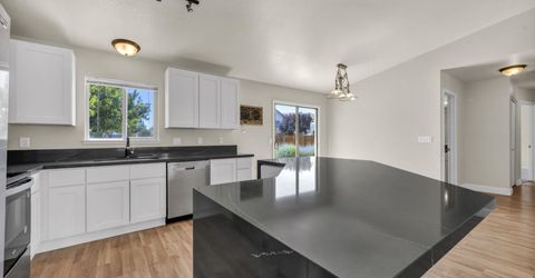 345 Nicole Drive, Spanish Springs, NV 89436 Photo