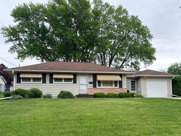 517 East Street, Stoughton, WI 53589