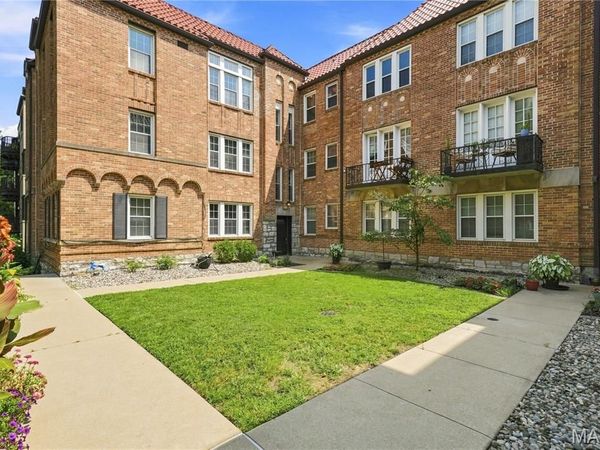 7530 Cromwell Drive, Unit 1N, Clayton, MO 63105