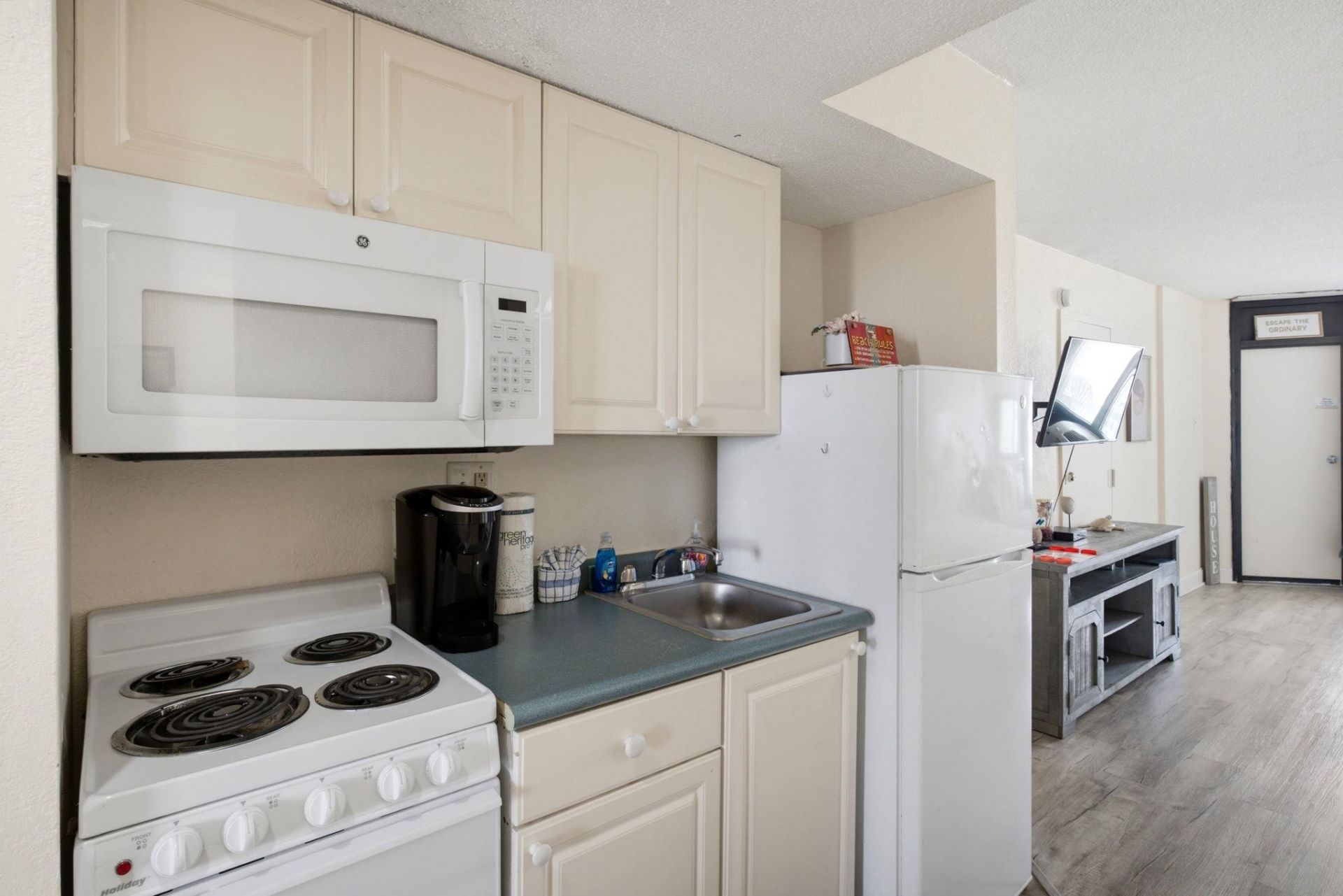 7000 N Ocean Blvd. Photo 14
