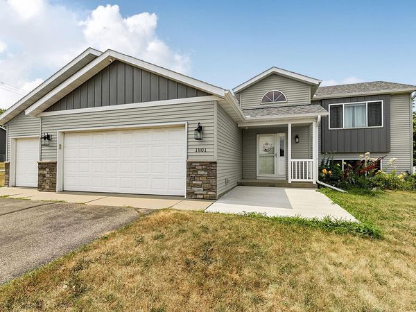 1801 Eastern Star Loop , Sauk Rapids, MN 56379