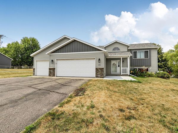 1801 Eastern Star Loop, Sauk Rapids, MN 56379