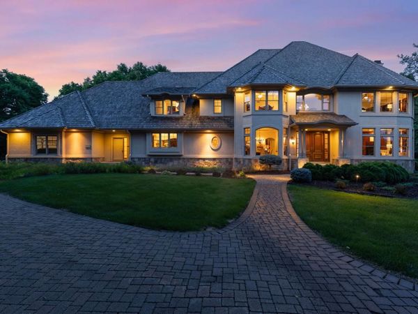 9991 Dell Road, Eden Prairie, MN 55347