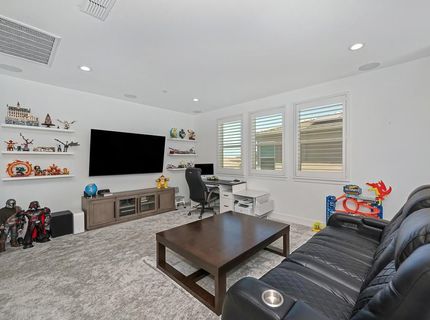 5085 Glacier Peak Dr, El Dorado Hills, CA 95762 Photo