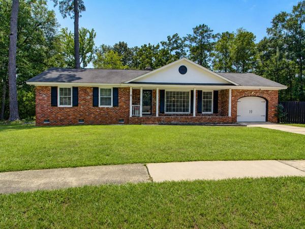102 Marmet Court, Summerville, SC 29485