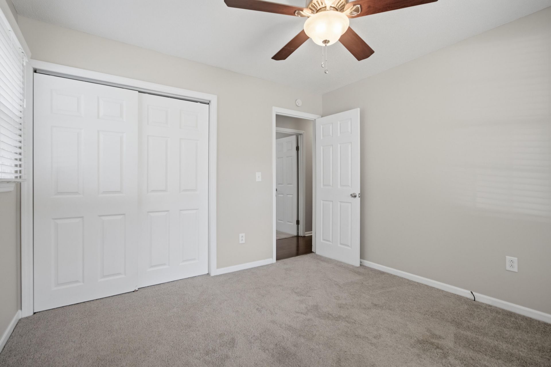 102 Marmet Court Photo 22