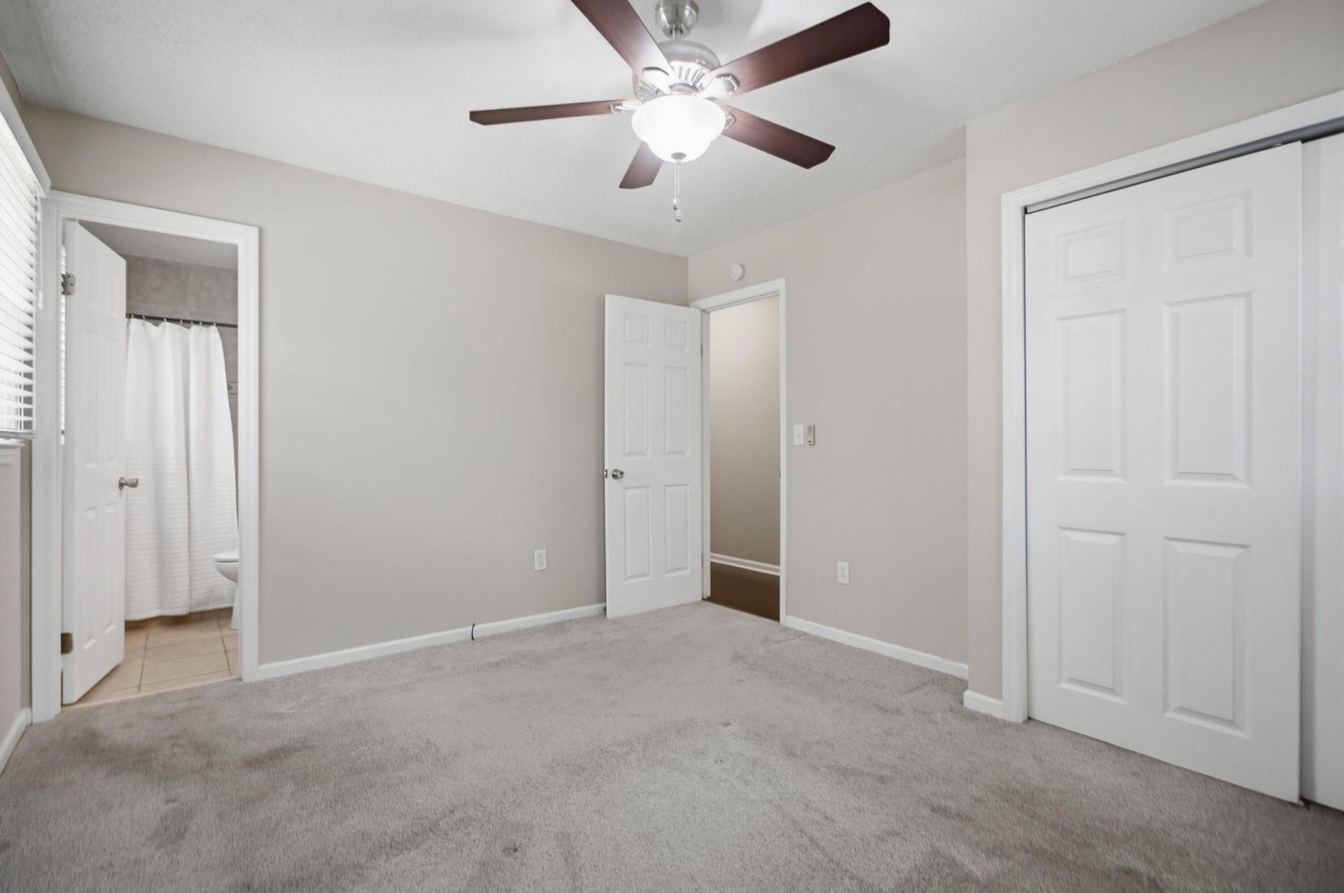 102 Marmet Court Photo 26