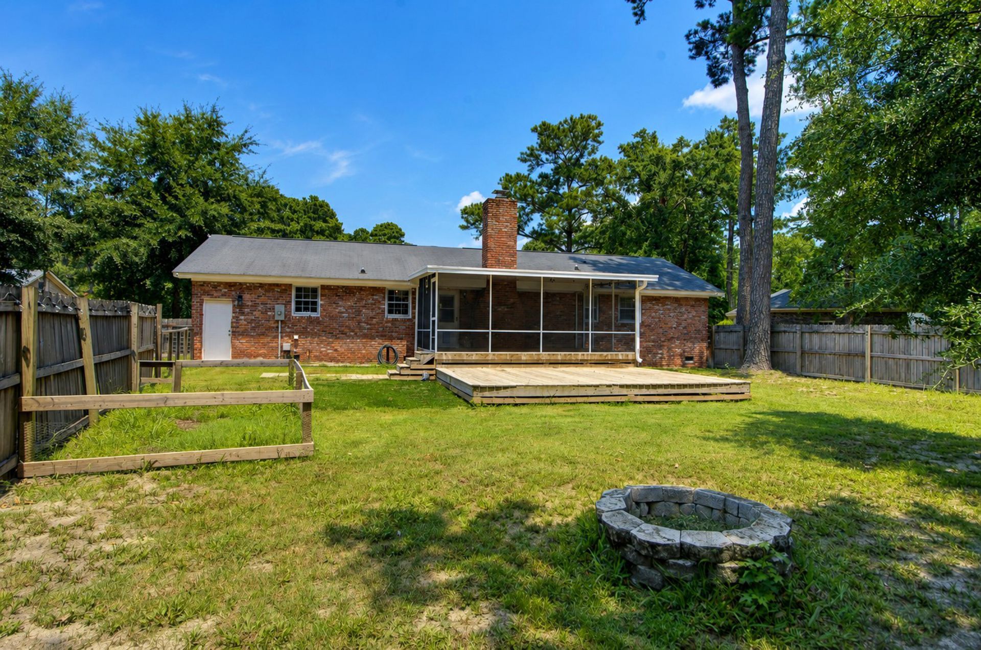 102 Marmet Court Photo 37