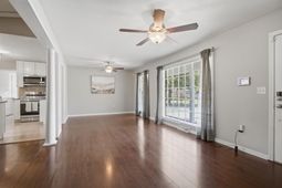 102 Marmet Court photo 4