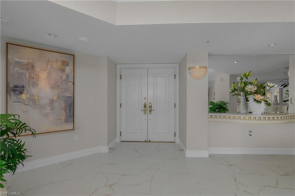 4021 Gulf Shore Blvd N, Unit 903, Naples, FL 34103 Photo