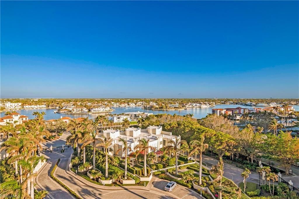 4021 Gulf Shore Blvd N, Unit 903, Naples, FL 34103 Photo
