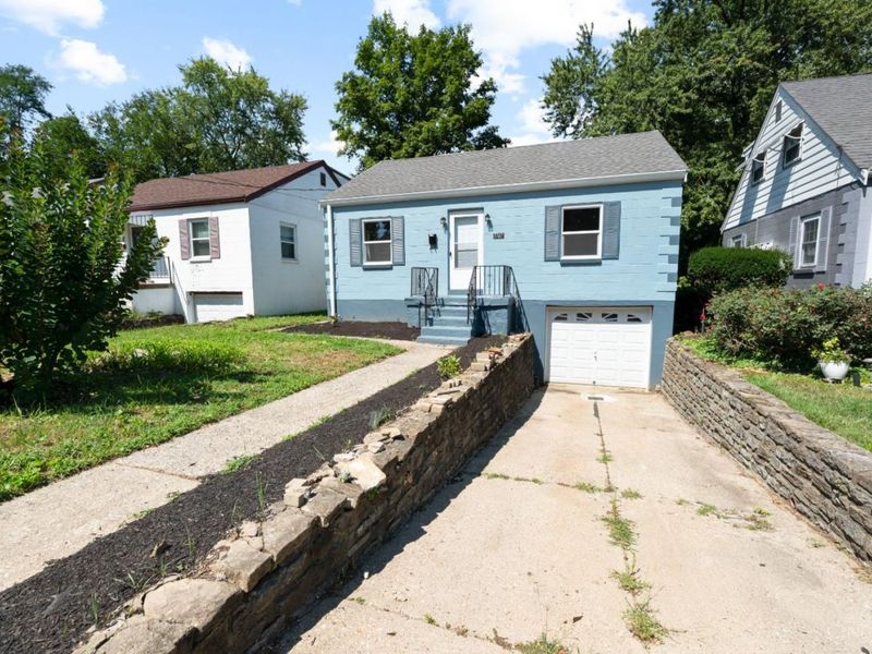 5767 Argus Road, Cincinnati, OH 45224 Photo 2