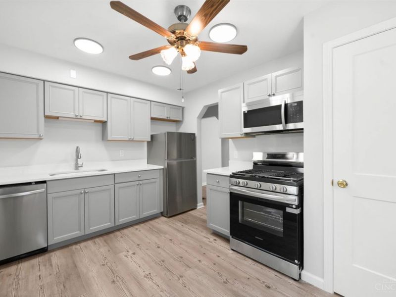 5767 Argus Road, Cincinnati, OH 45224 Photo 9