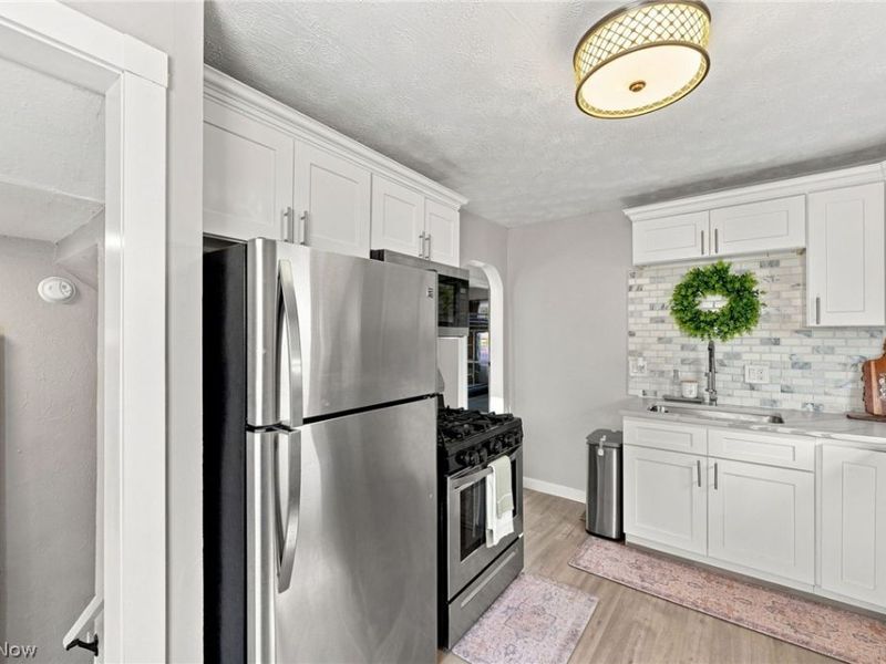 9310 Orchard Avenue , Brooklyn, OH 44144 Photo 14