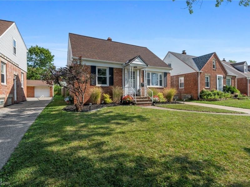 9310 Orchard Avenue , Brooklyn, OH 44144 Photo 2