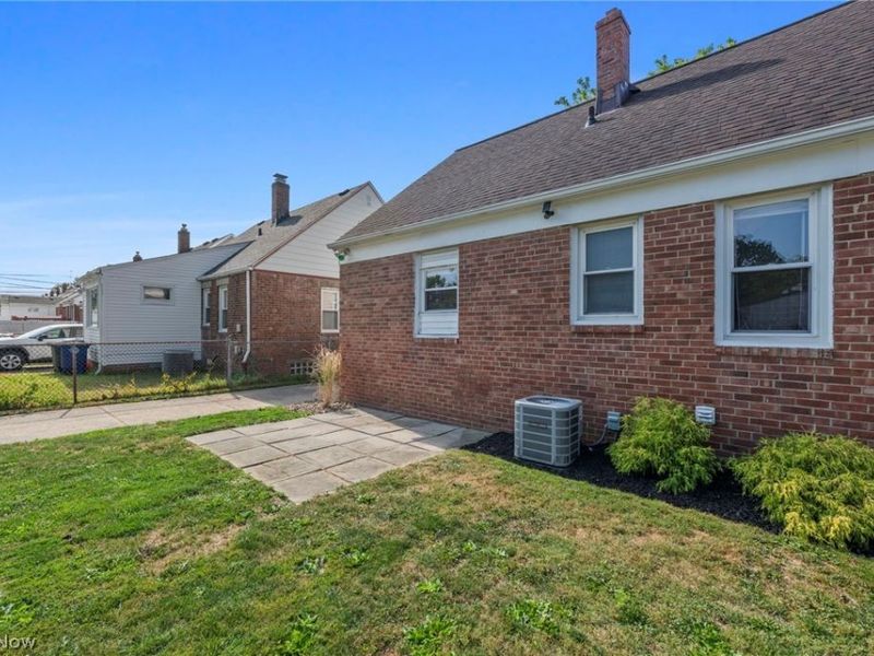 9310 Orchard Avenue , Brooklyn, OH 44144 Photo 30