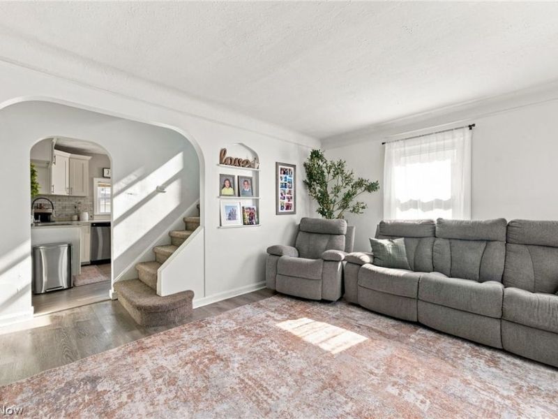 9310 Orchard Avenue , Brooklyn, OH 44144 Photo 6