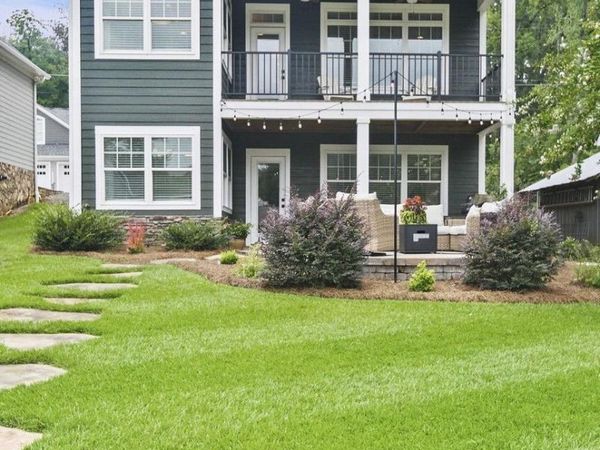 698 Lake Head Road , Norwood, NC 28128