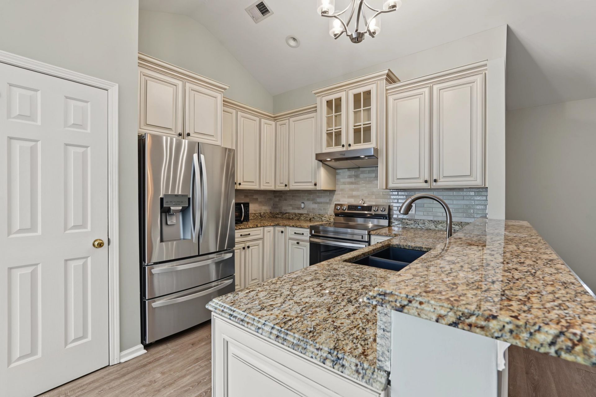4550 Fringetree Dr. Photo 11