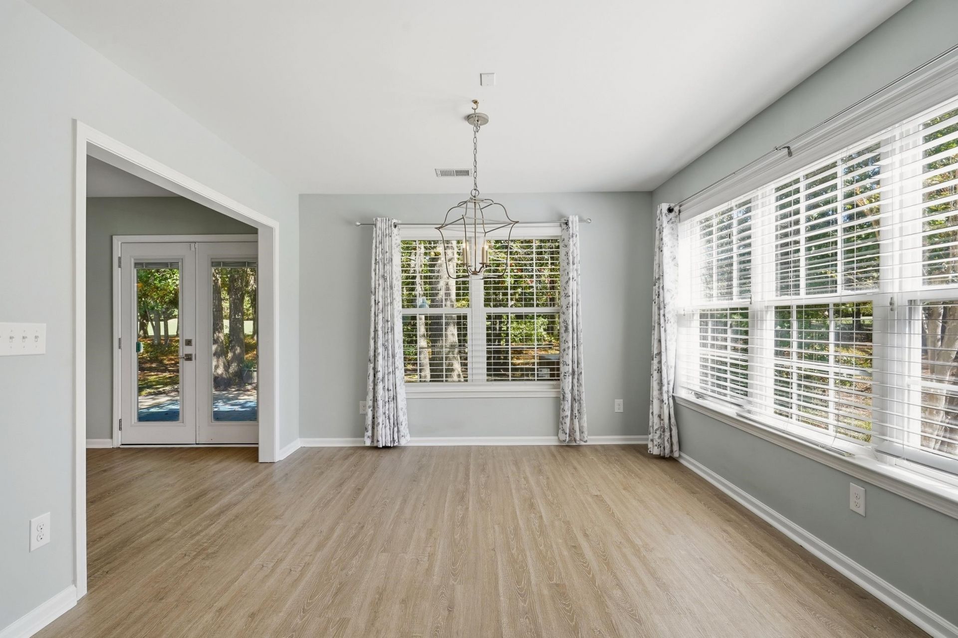 4550 Fringetree Dr. Photo 14