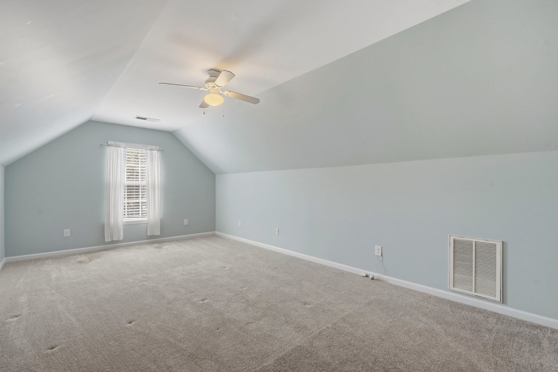 4550 Fringetree Dr. Photo 25