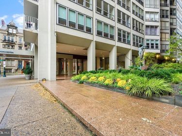 226 30 W RITTENHOUSE SQUARE, Unit 2514, PHILADELPHIA, PA 19103