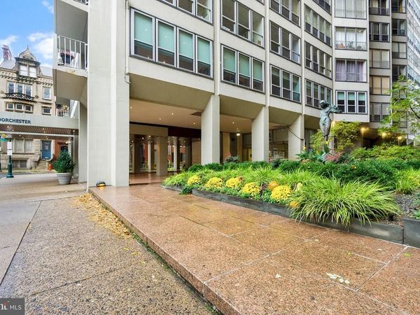 226 30 W RITTENHOUSE SQUARE, Unit 2514, PHILADELPHIA, PA 19103