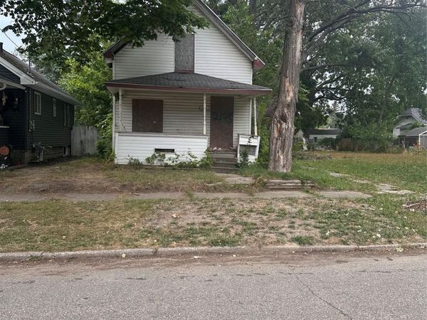 2105 Maryland Avenue, Flint, Mi 48506