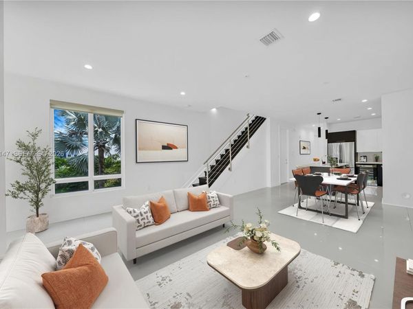 6310 NW 103rd Pl , Unit 201, Doral, FL 33178