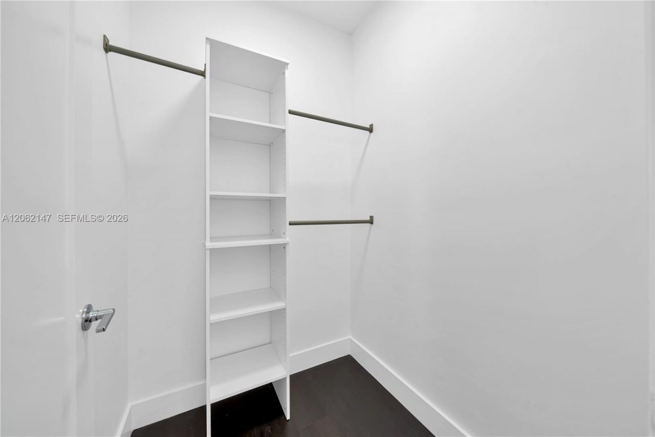 6310 NW 103rd Pl, Unit 201, Doral, FL 33178 Photo