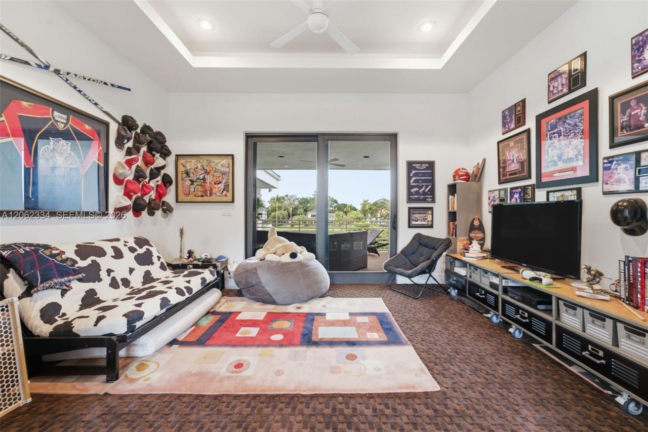10708 Indian Trl, Cooper City, FL 33328 Photo