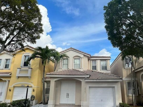4847 NW 108th Ct , Doral, FL 33178