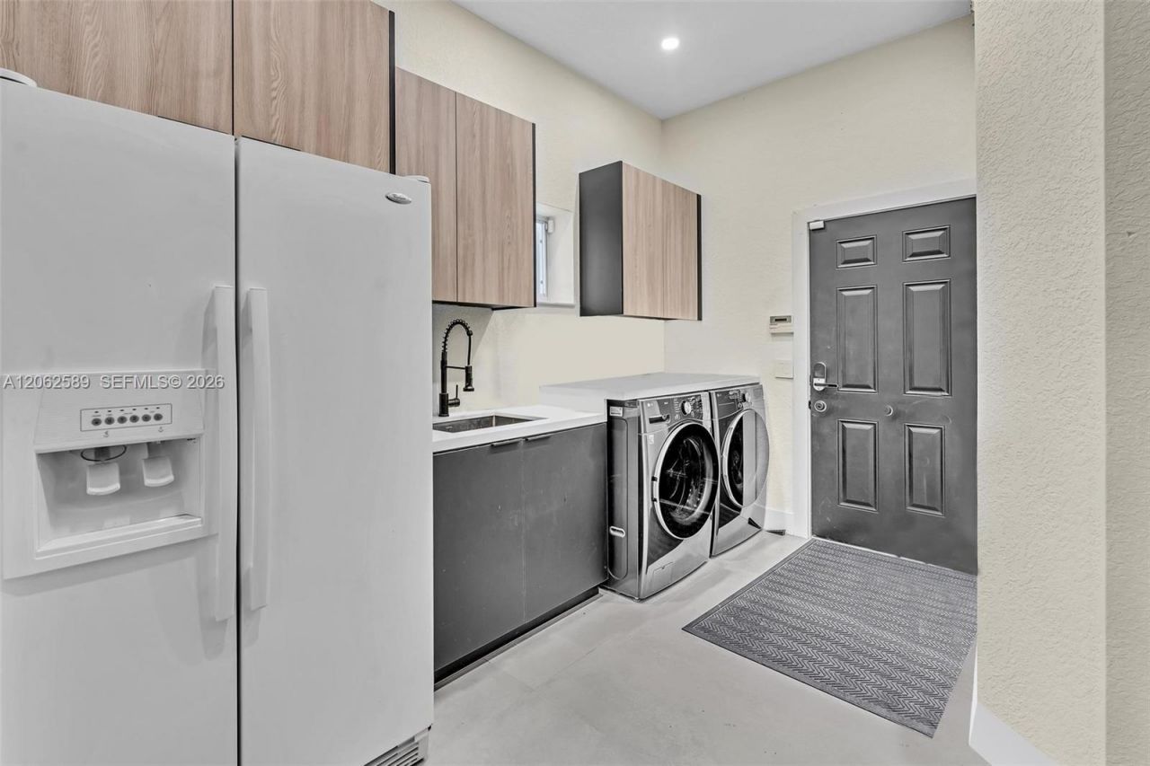 2521 Center Ave, Fort Lauderdale, FL 33305 Photo