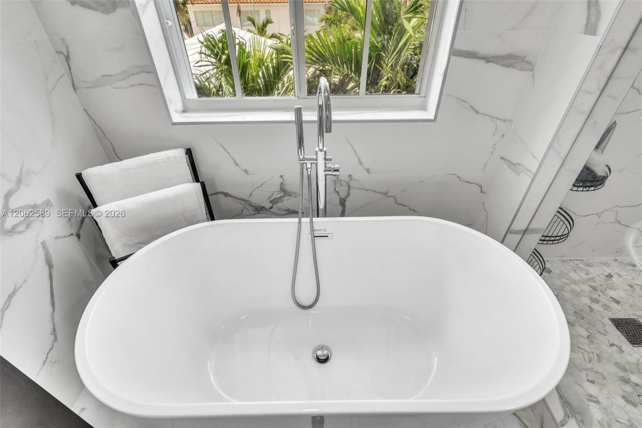 2521 Center Ave, Fort Lauderdale, FL 33305 Photo