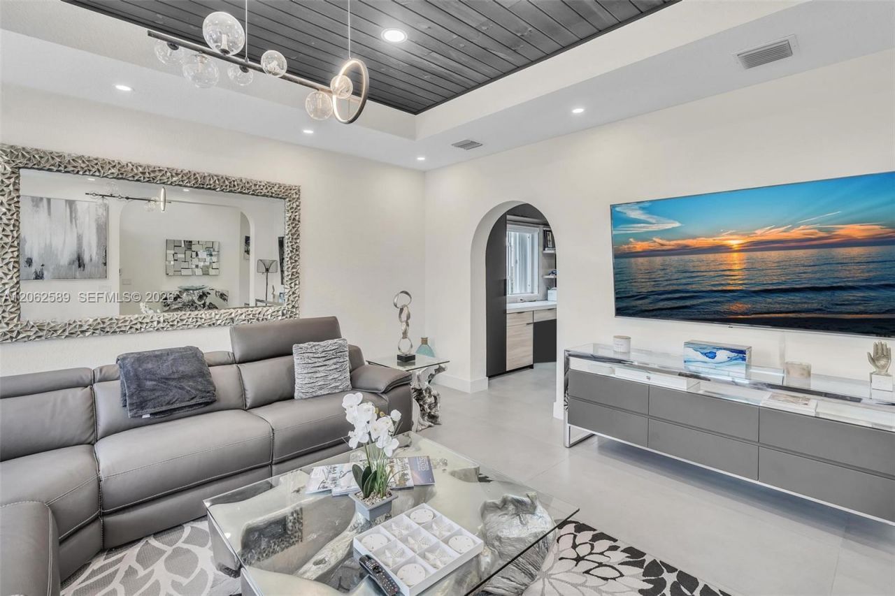 2521 Center Ave, Fort Lauderdale, FL 33305 Photo