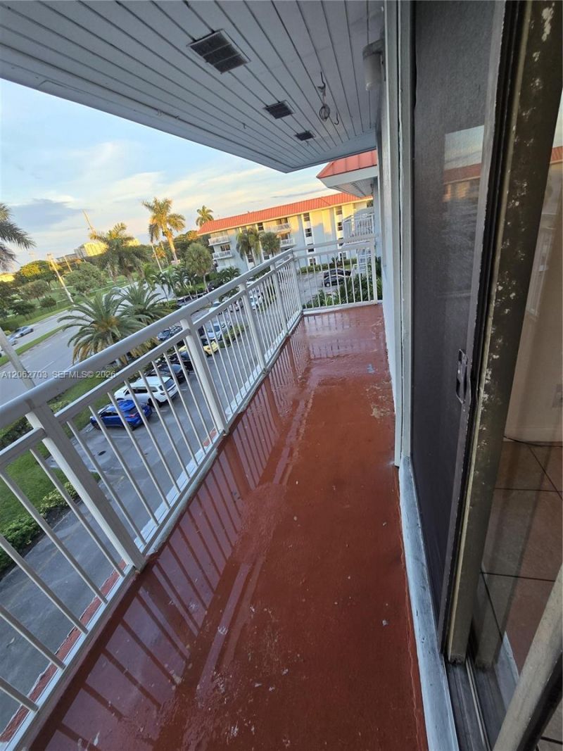 405 S Pine Island Rd, Unit 401D, Plantation, FL 33324 Photo