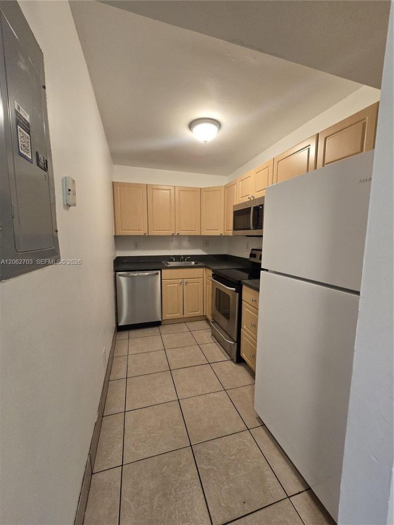 405 S Pine Island Rd, Unit 401D, Plantation, FL 33324 Photo