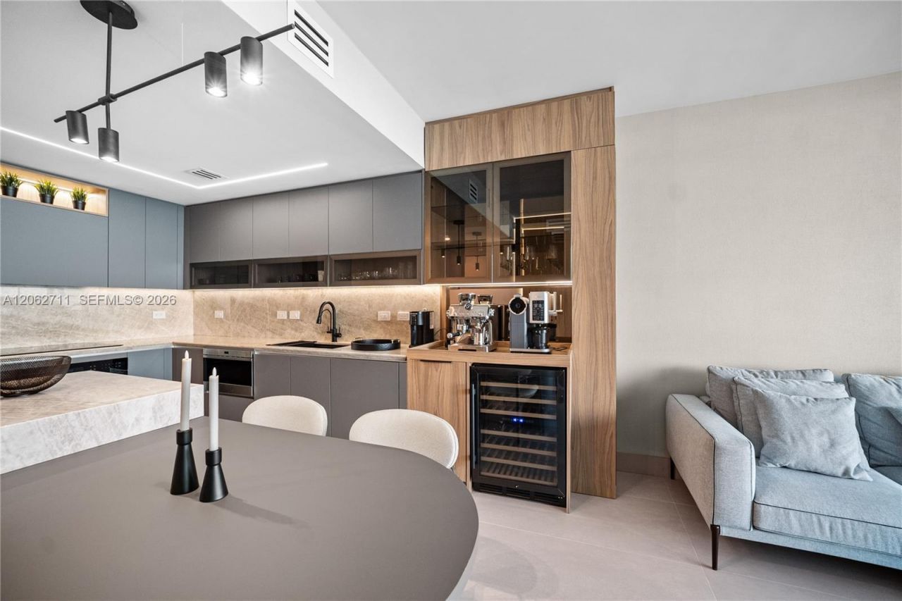 3131 NE 7th Ave , Unit 2805, Miami, FL 33137 Photo