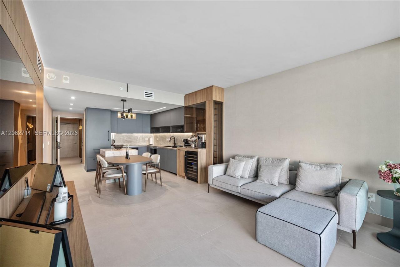 3131 NE 7th Ave , Unit 2805, Miami, FL 33137 Photo