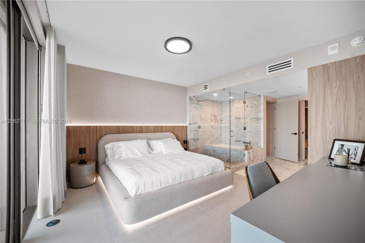 3131 NE 7th Ave , Unit 2805, Miami, FL 33137 Photo