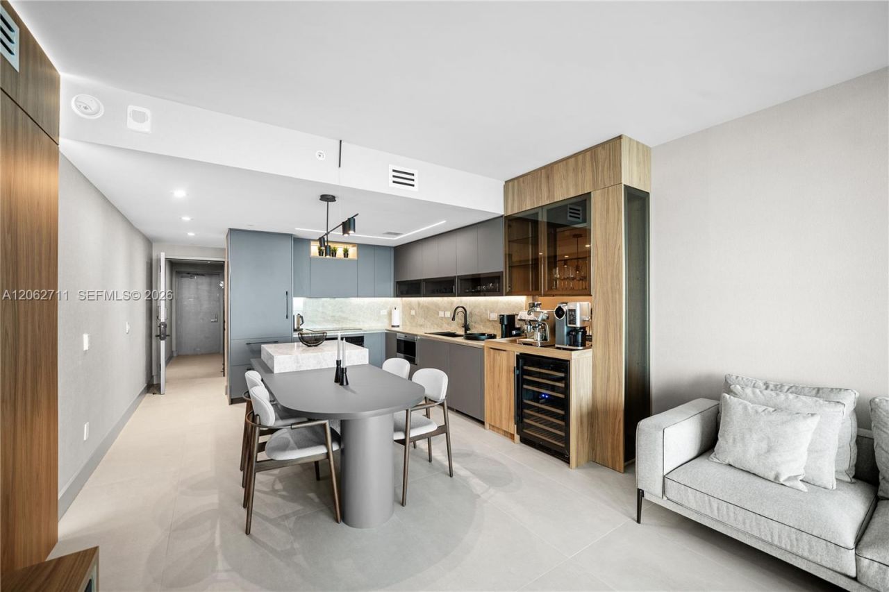 3131 NE 7th Ave , Unit 2805, Miami, FL 33137 Photo