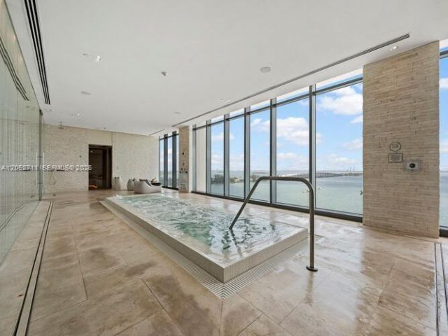 3131 NE 7th Ave , Unit 2805, Miami, FL 33137 Photo